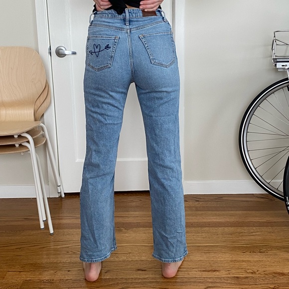Hollister Ultra High Rise Dad Jeans with Embroidered - Picture 3 of 6